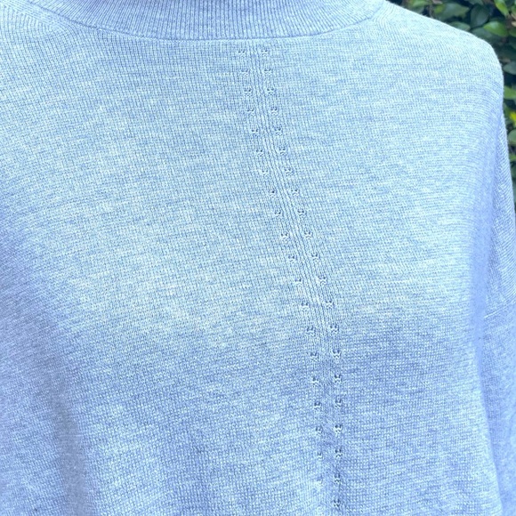 Banana Republic Outlet Turtleneck Sweater Hi-Lo Side Slits Size Medium - Picture 6 of 11